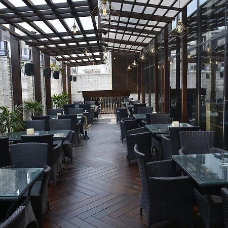 Inde Hotel Chattarpur New Delhi Bagian luar foto