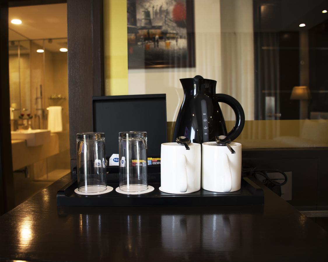 Inde Hotel Chattarpur New Delhi Bagian luar foto
