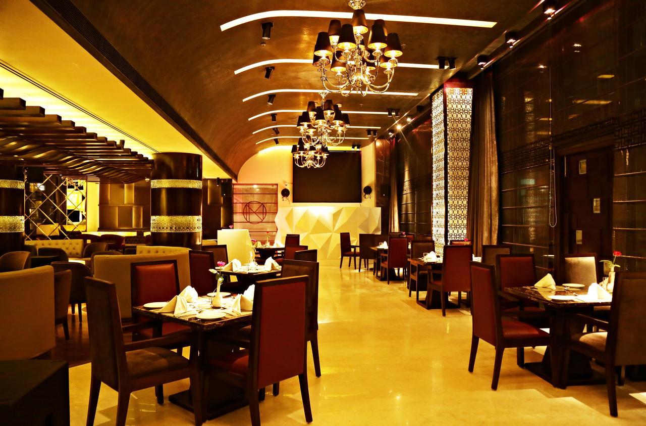 Inde Hotel Chattarpur New Delhi Bagian luar foto