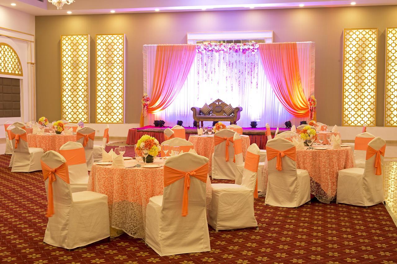Inde Hotel Chattarpur New Delhi Bagian luar foto